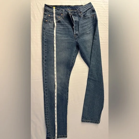 501 Levis Classic Blue Denim Jeans - Picture 1 of 6